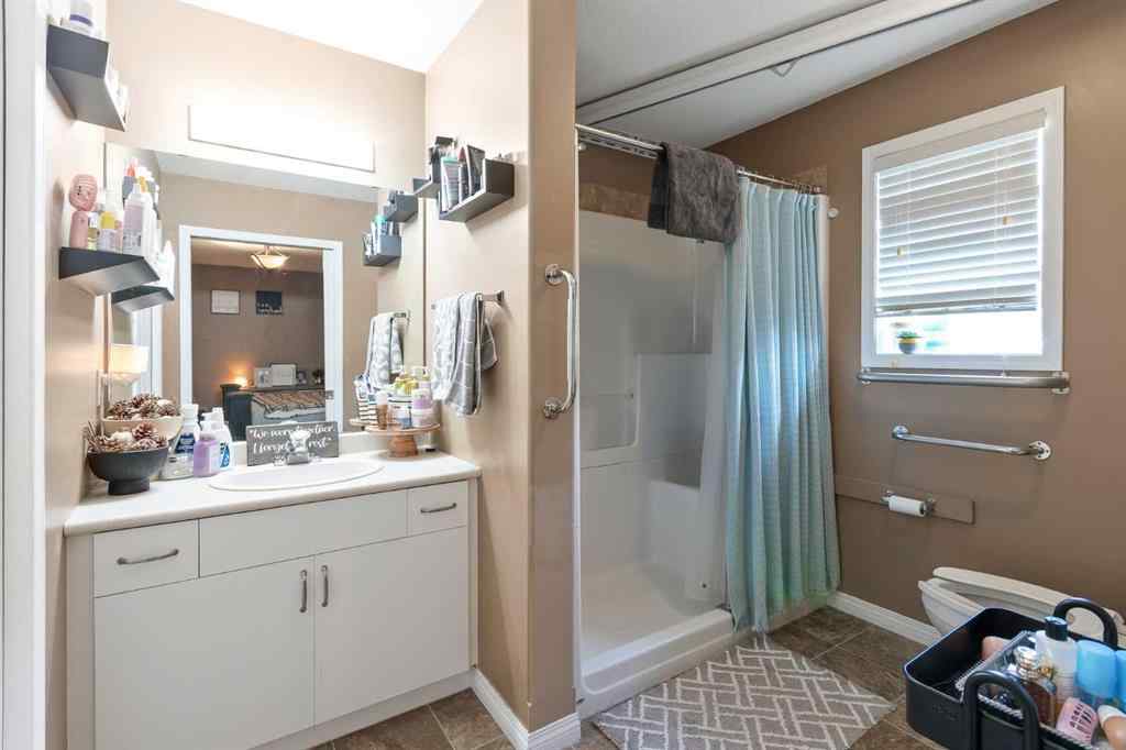 MLS® A2259014 - 2301 52 Avenue  in College Park Lloydminster, Residential