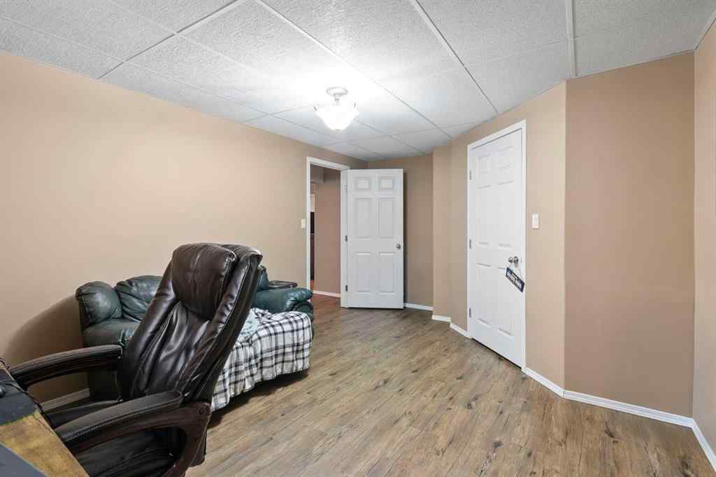 MLS® A2259014 - 2301 52 Avenue  in College Park Lloydminster, Residential