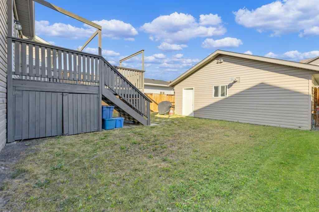 MLS® A2259015 - 132 Vickers Close  in Vanier Woods Red Deer, Residential