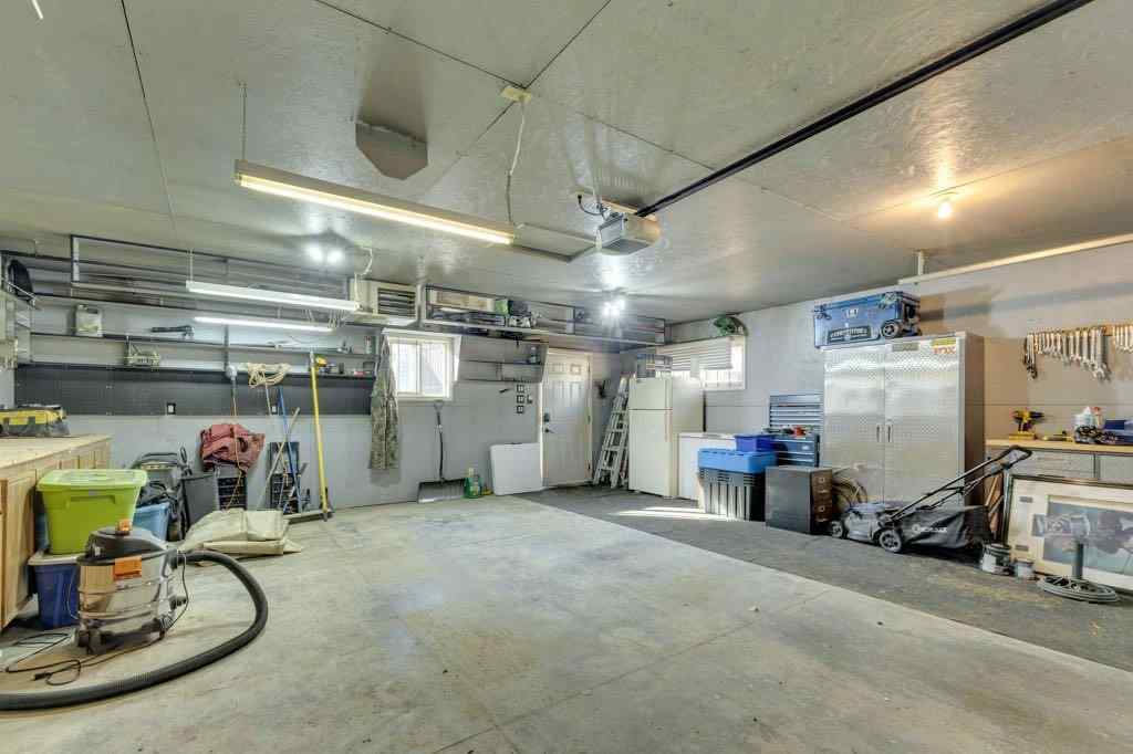 MLS® A2259015 - 132 Vickers Close  in Vanier Woods Red Deer, Residential