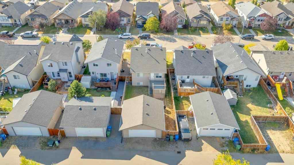 MLS® A2259015 - 132 Vickers Close  in Vanier Woods Red Deer, Residential