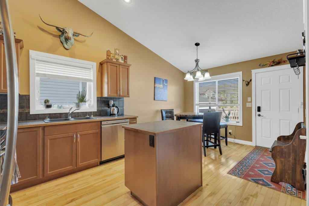 MLS® A2259015 - 132 Vickers Close  in Vanier Woods Red Deer, Residential
