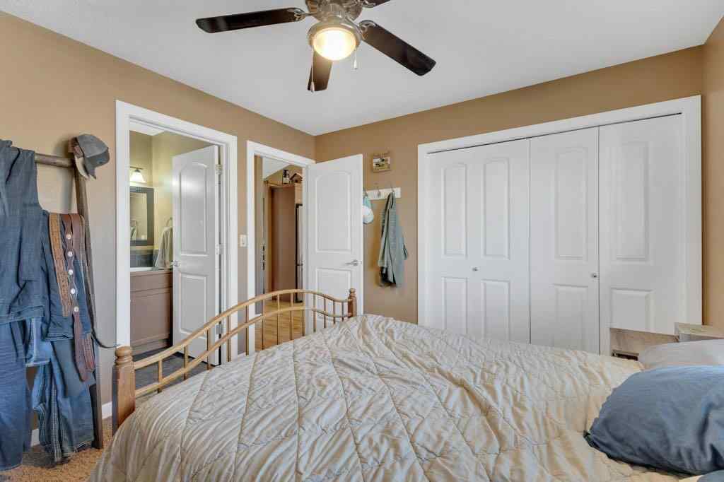 MLS® A2259015 - 132 Vickers Close  in Vanier Woods Red Deer, Residential