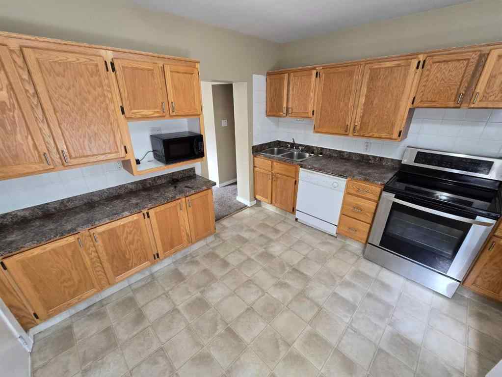 MLS® A2259017 - 9410 98 Street  in Downtown Peace River, Residential