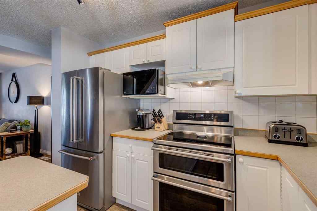 MLS® A2259018 - 201 Citadel Forest Close NW in Citadel Calgary, Residential
