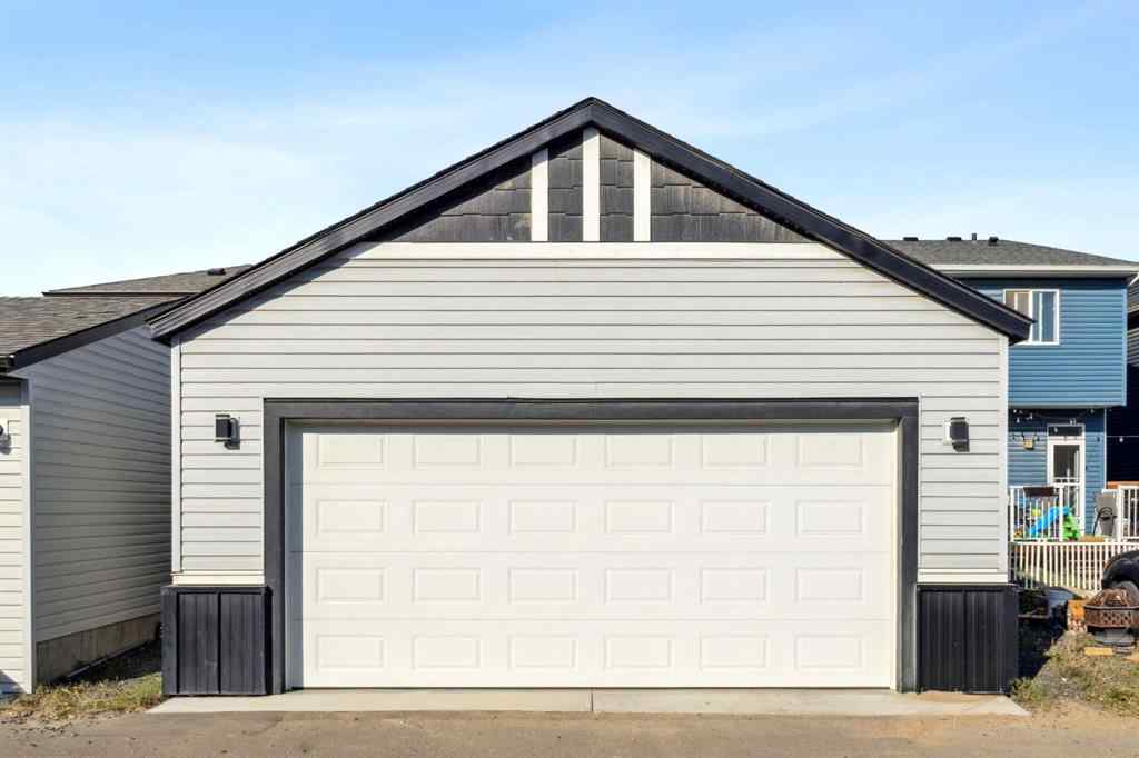 MLS® A2259019 - 832 Chinook Gate Parade SW in Chinook Gate Airdrie, Residential