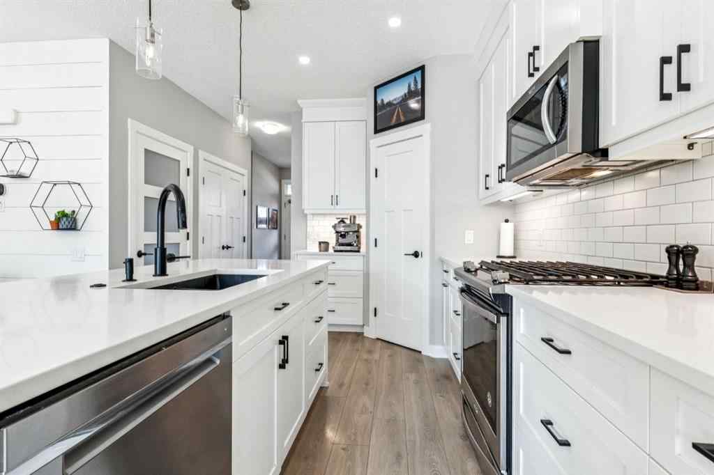 MLS® A2259019 - 832 Chinook Gate Parade SW in Chinook Gate Airdrie, Residential