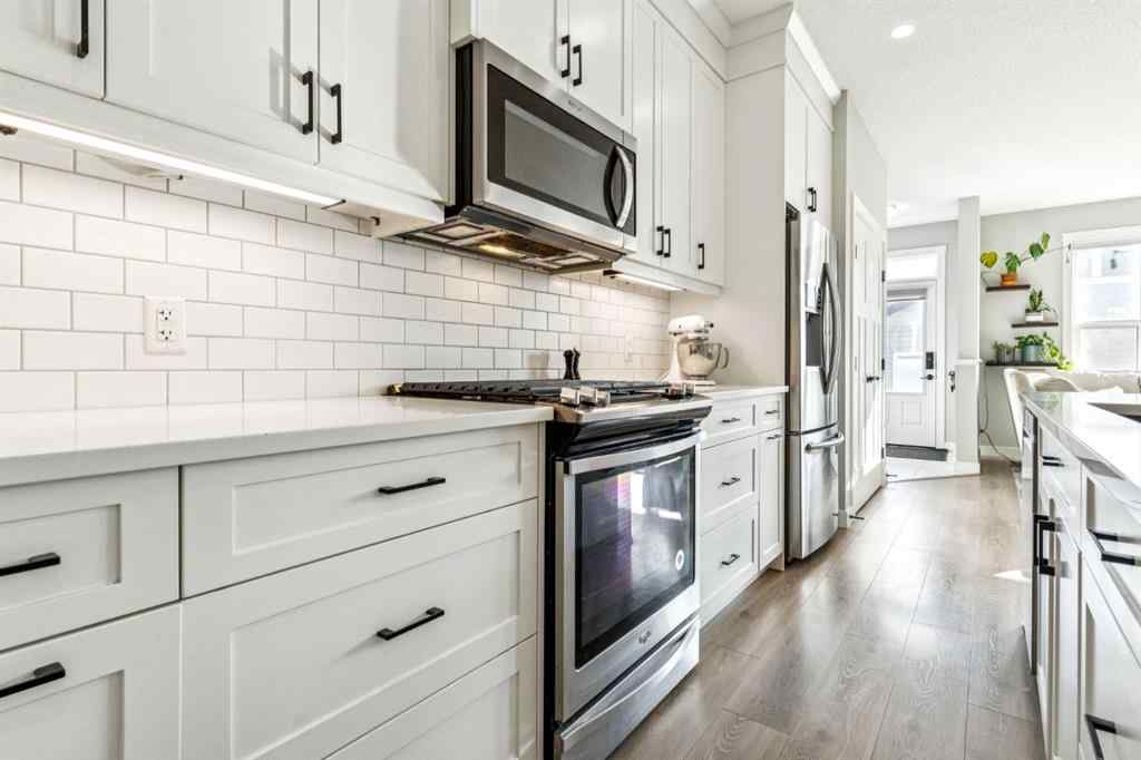 MLS® A2259019 - 832 Chinook Gate Parade SW in Chinook Gate Airdrie, Residential