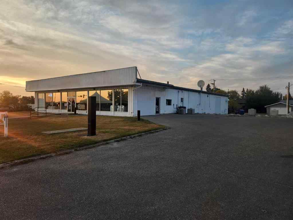 MLS® A2259023 - 5642 46 Street  in NONE Olds, Commercial
