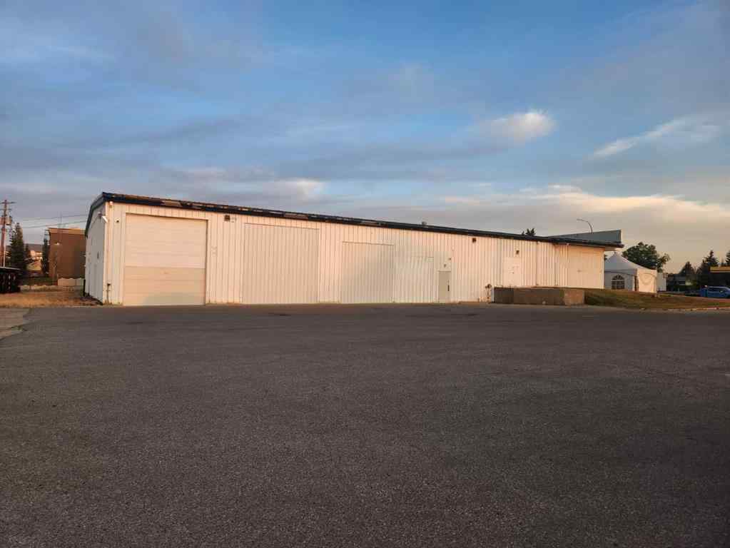MLS® A2259023 - 5642 46 Street  in NONE Olds, Commercial