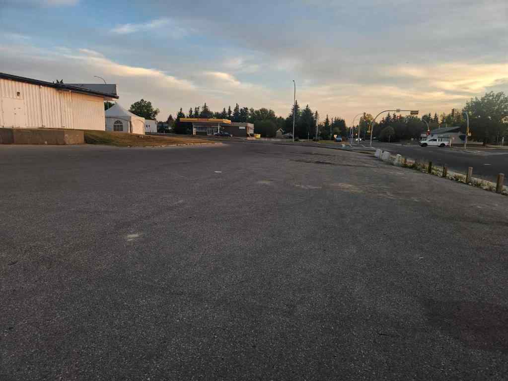 MLS® A2259023 - 5642 46 Street  in NONE Olds, Commercial