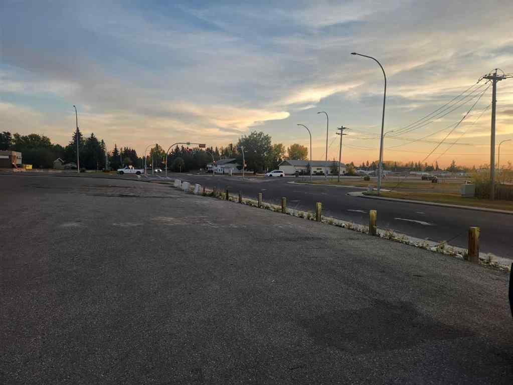 MLS® A2259023 - 5642 46 Street  in NONE Olds, Commercial