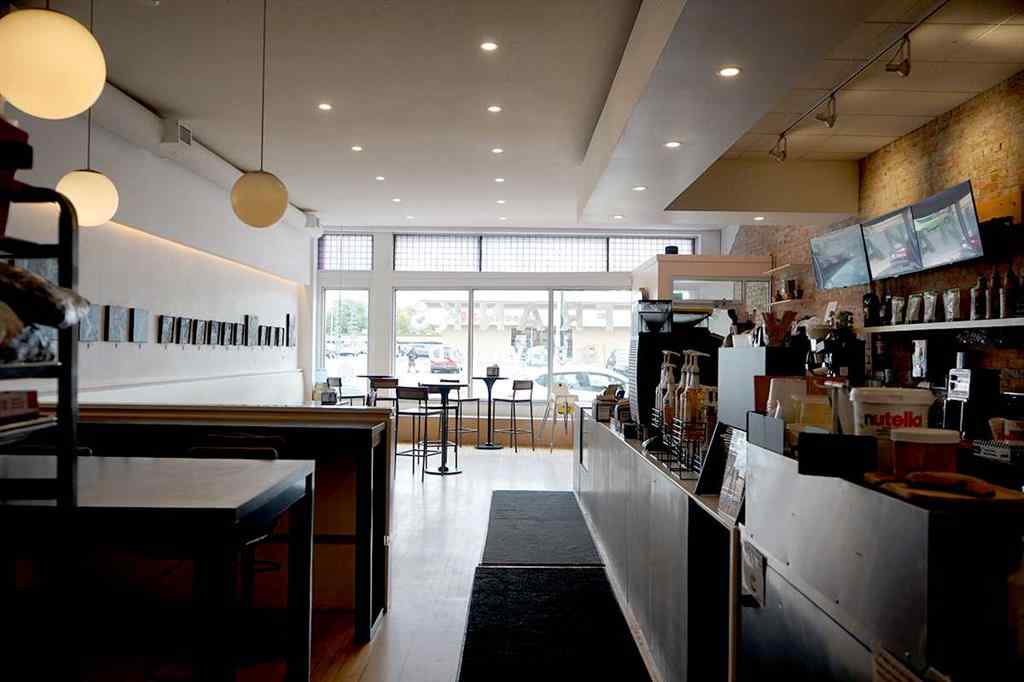 MLS® A2259025 - 418 13 Street N in Senator Buchanan Lethbridge, Commercial