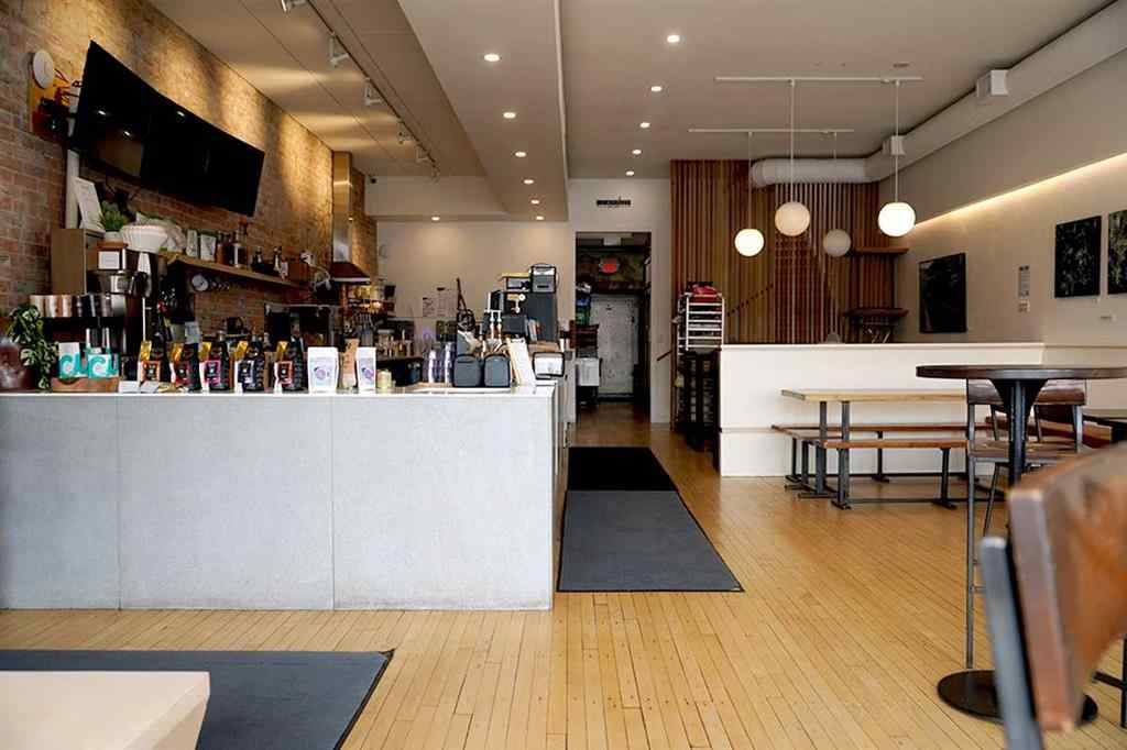 MLS® A2259025 - 418 13 Street N in Senator Buchanan Lethbridge, Commercial