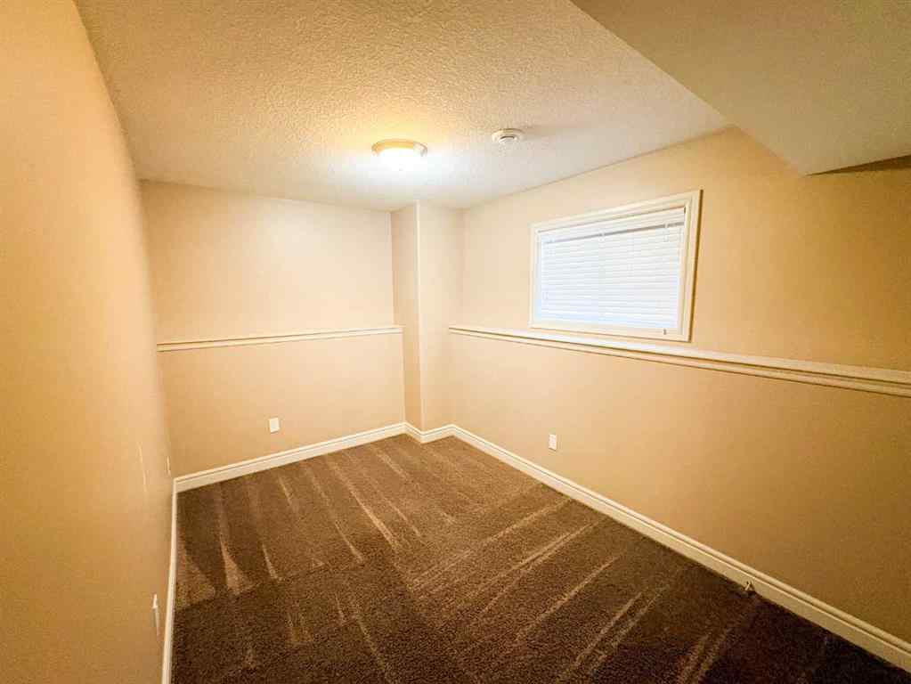 MLS® A2259031 - 10201 86 Street  in Crystal Landing Grande Prairie, Residential