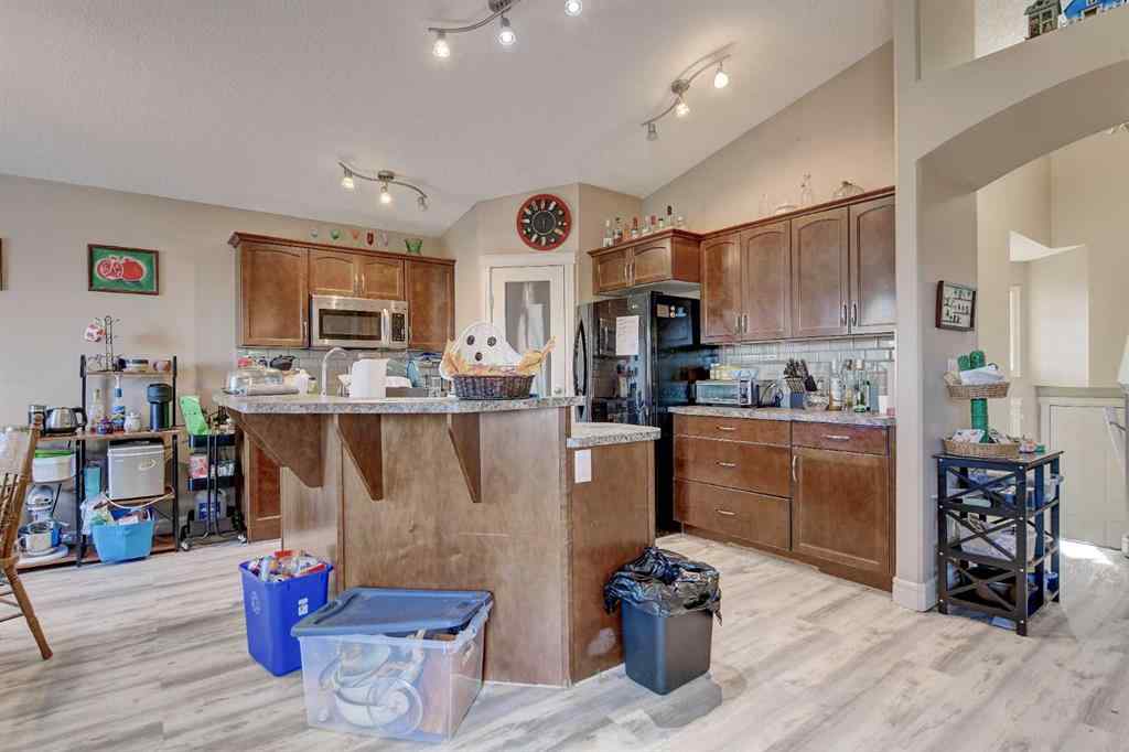 MLS® A2259031 - 10201 86 Street  in Crystal Landing Grande Prairie, Residential