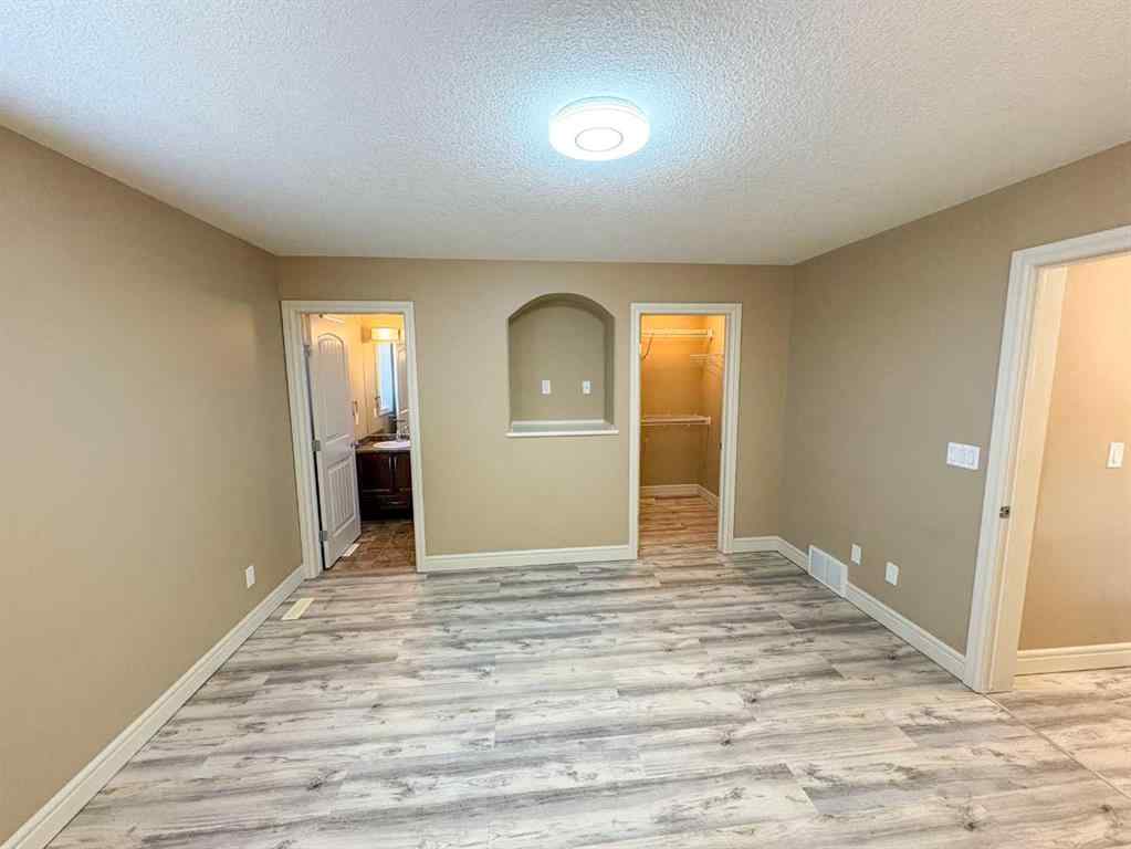 MLS® A2259031 - 10201 86 Street  in Crystal Landing Grande Prairie, Residential