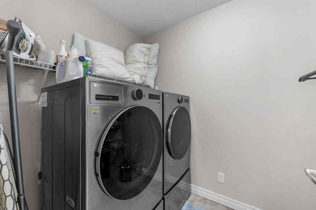 MLS® A2259032 - 231 Evansglen Circle NW in Evanston Calgary, Residential