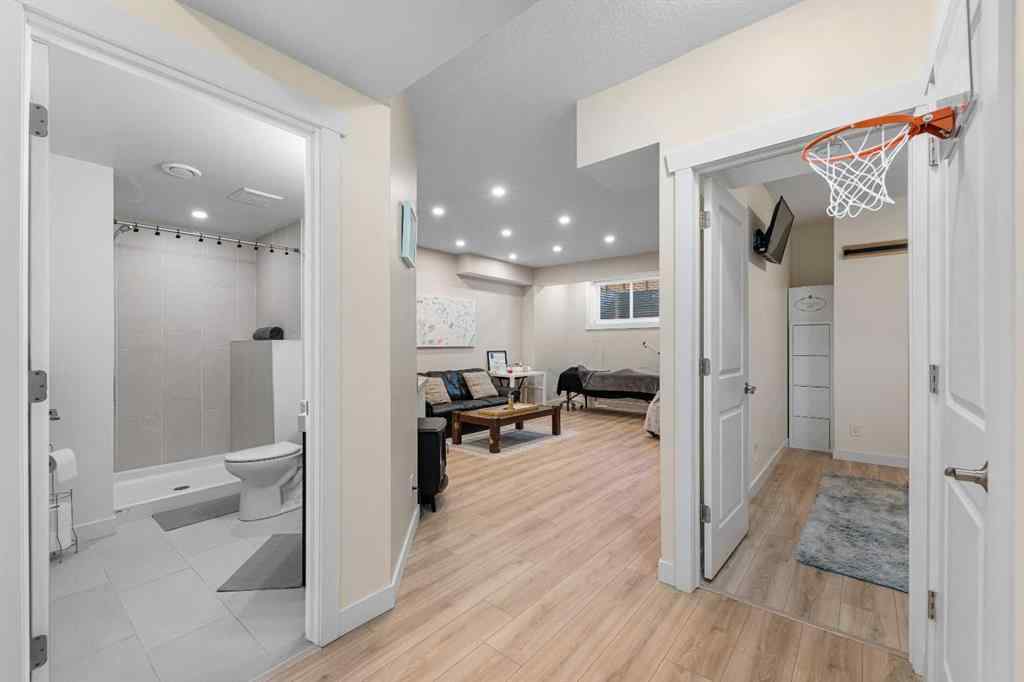 MLS® A2259032 - 231 Evansglen Circle NW in Evanston Calgary, Residential