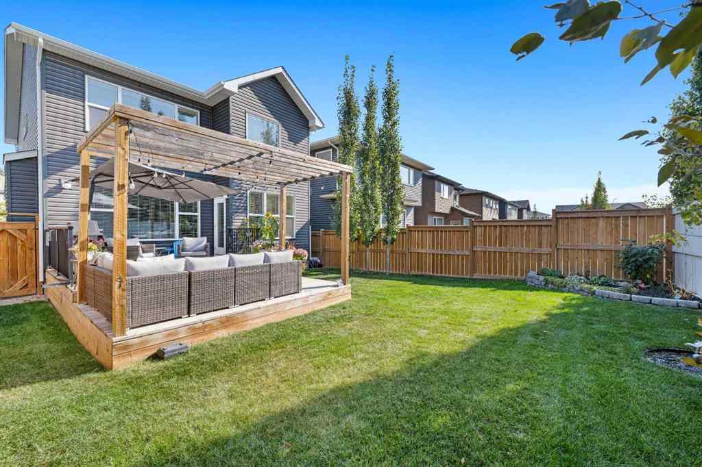 MLS® A2259032 - 231 Evansglen Circle NW in Evanston Calgary, Residential