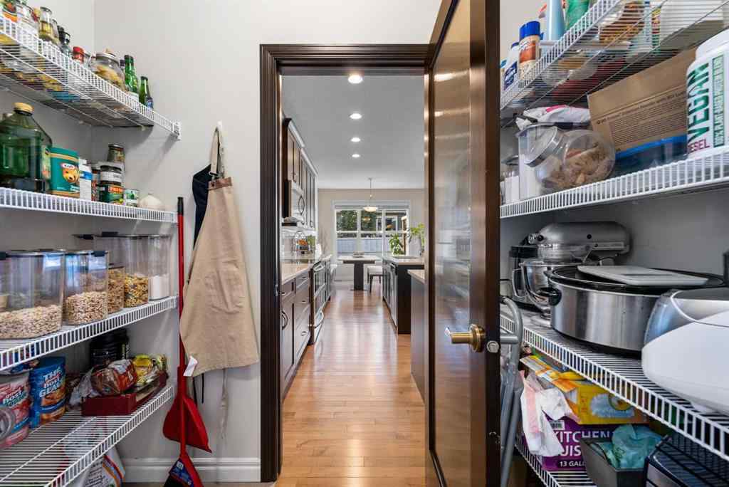 MLS® A2259032 - 231 Evansglen Circle NW in Evanston Calgary, Residential