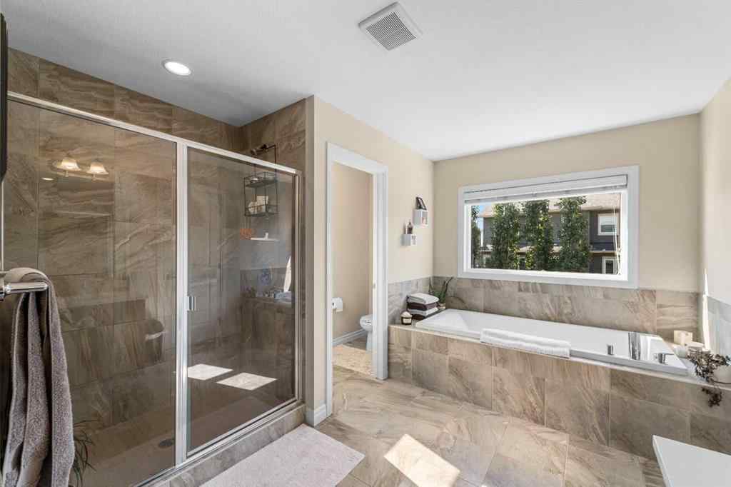 MLS® A2259032 - 231 Evansglen Circle NW in Evanston Calgary, Residential