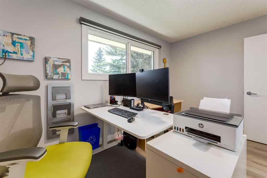 MLS® A2259037 - 31 Silverstone Bay NW in Silver Springs Calgary, Residential