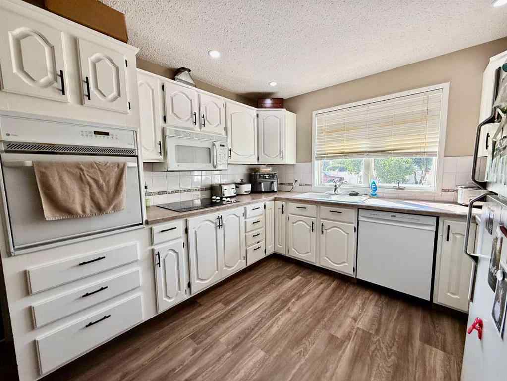 MLS® A2259041 - 4219 54 Avenue  in Provost Provost, Residential