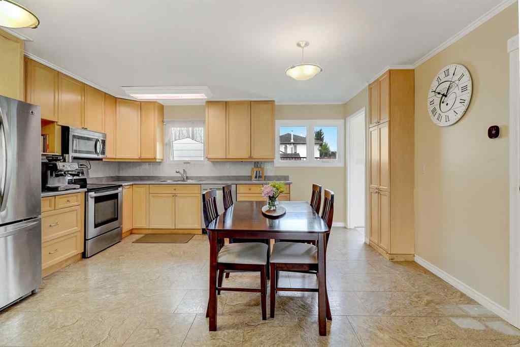 MLS® A2259043 - 11304 108 Avenue  in NONE Fairview, Residential