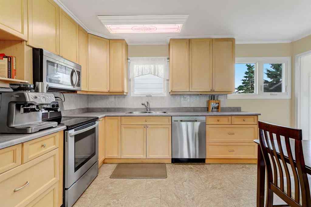 MLS® A2259043 - 11304 108 Avenue  in NONE Fairview, Residential