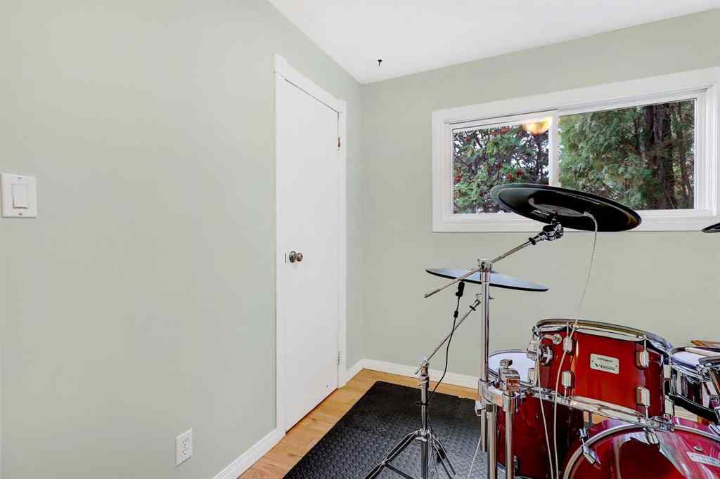 MLS® A2259043 - 11304 108 Avenue  in NONE Fairview, Residential