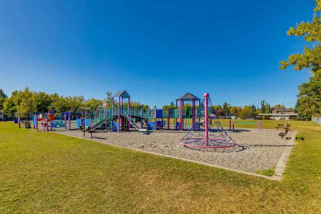 MLS® A2259046 - 506 54 Avenue SW in Windsor Park Calgary, Residential