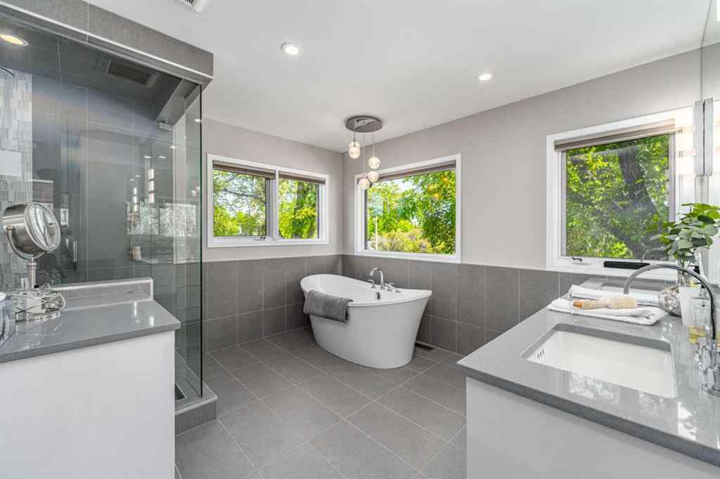 MLS® A2259053 - 2604 11 Avenue NW in St Andrews Heights Calgary, Residential