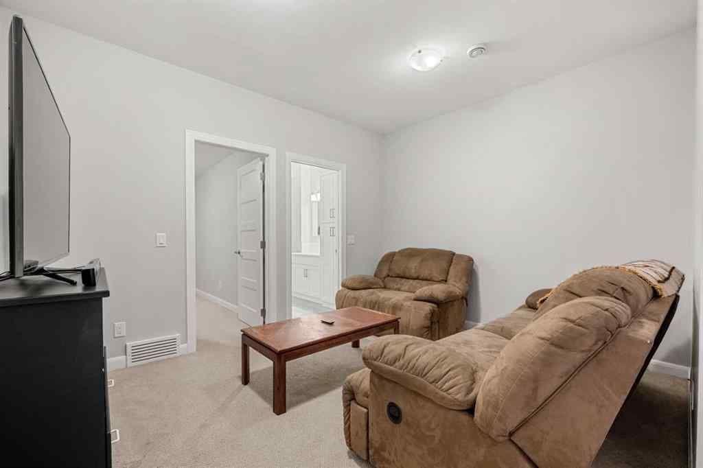 MLS® A2259054 - Unit #2 530 56 Avenue SW in Windsor Park Calgary, Residential