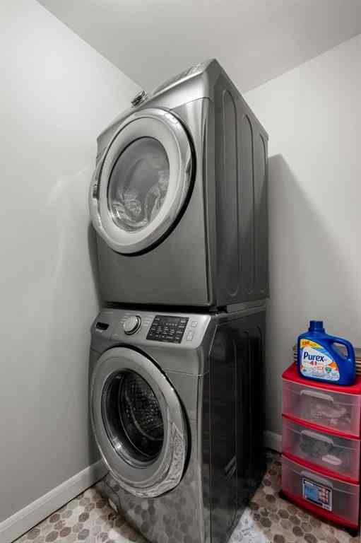 MLS® A2259054 - Unit #2 530 56 Avenue SW in Windsor Park Calgary, Residential