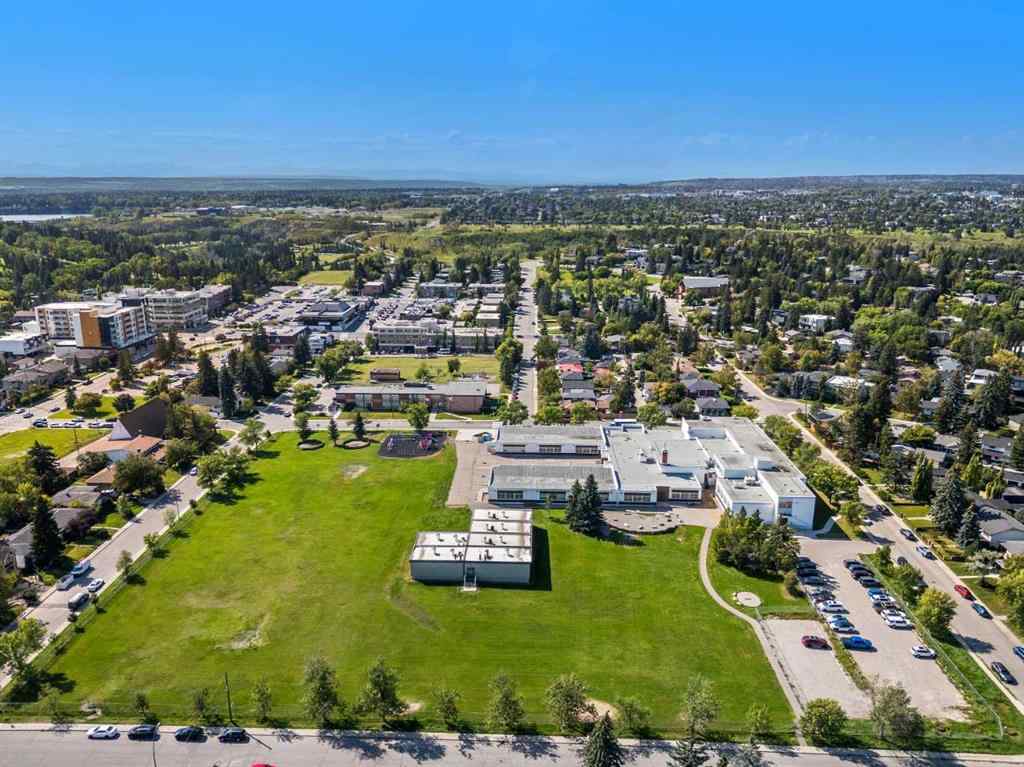 MLS® A2259054 - Unit #2 530 56 Avenue SW in Windsor Park Calgary, Residential