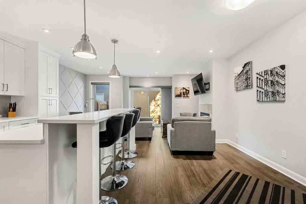 MLS® A2259054 - Unit #2 530 56 Avenue SW in Windsor Park Calgary, Residential