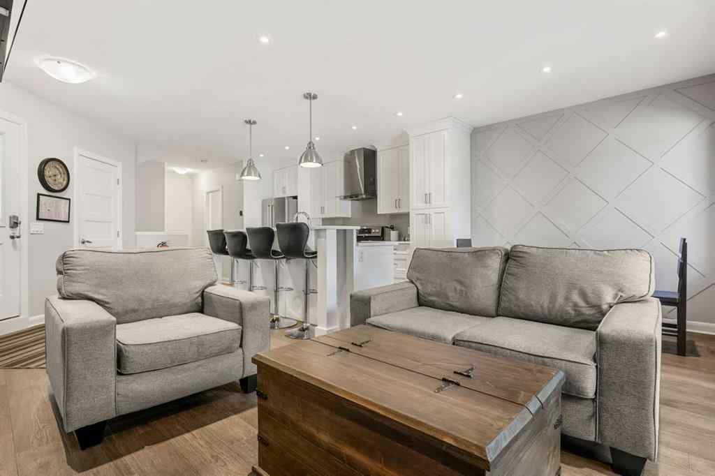 MLS® A2259054 - Unit #2 530 56 Avenue SW in Windsor Park Calgary, Residential