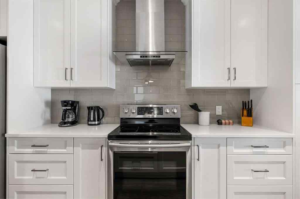 MLS® A2259054 - Unit #2 530 56 Avenue SW in Windsor Park Calgary, Residential