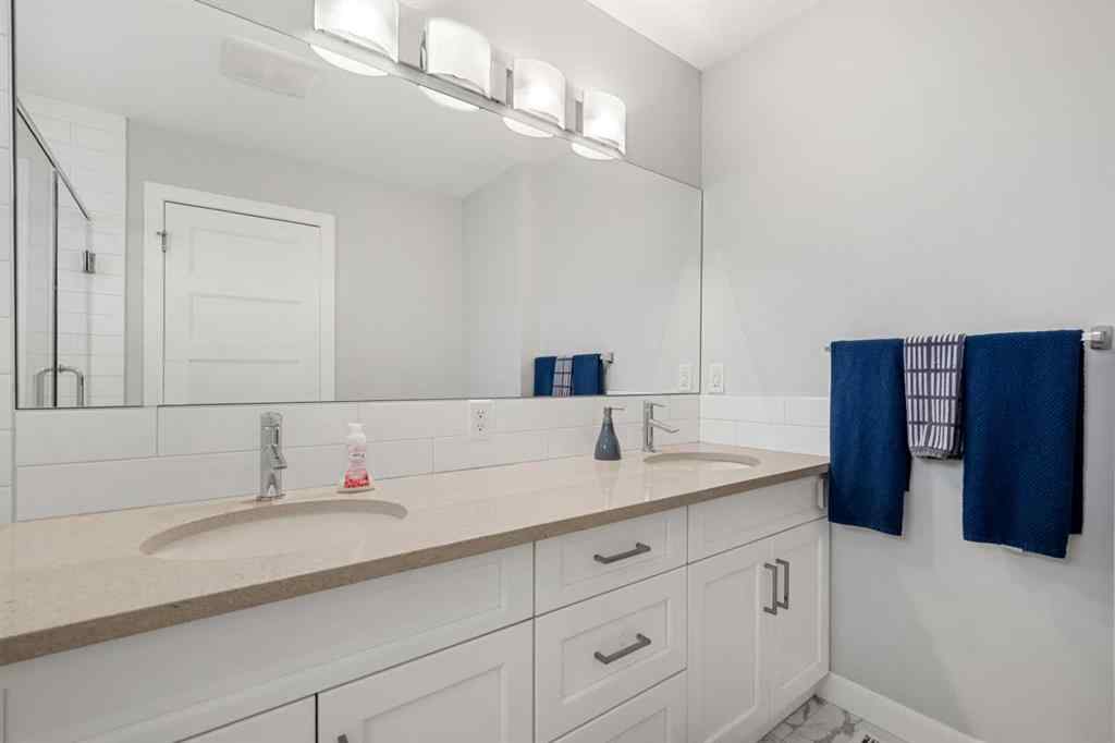 MLS® A2259054 - Unit #2 530 56 Avenue SW in Windsor Park Calgary, Residential