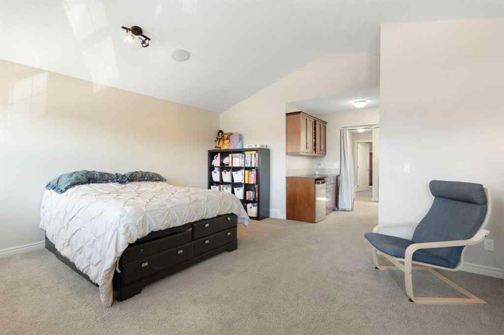 MLS® A2259056 - 22 Hillcrest Street SW in Hillcrest Airdrie, Residential