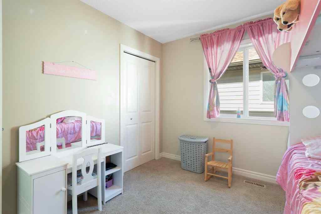 MLS® A2259056 - 22 Hillcrest Street SW in Hillcrest Airdrie, Residential