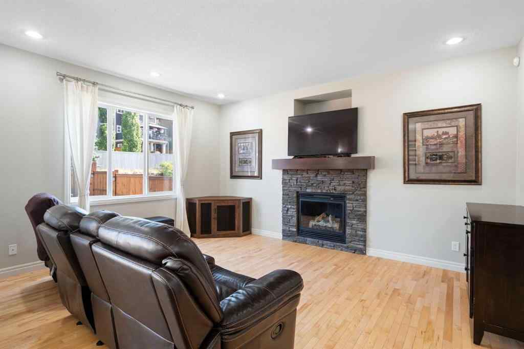 MLS® A2259056 - 22 Hillcrest Street SW in Hillcrest Airdrie, Residential