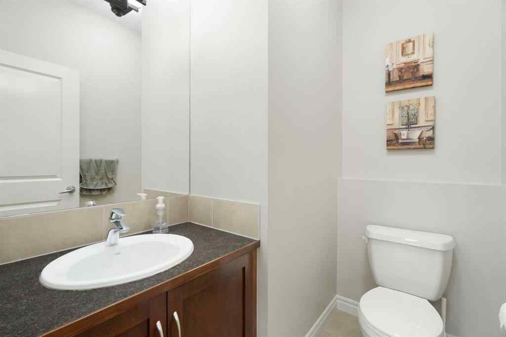 MLS® A2259056 - 22 Hillcrest Street SW in Hillcrest Airdrie, Residential