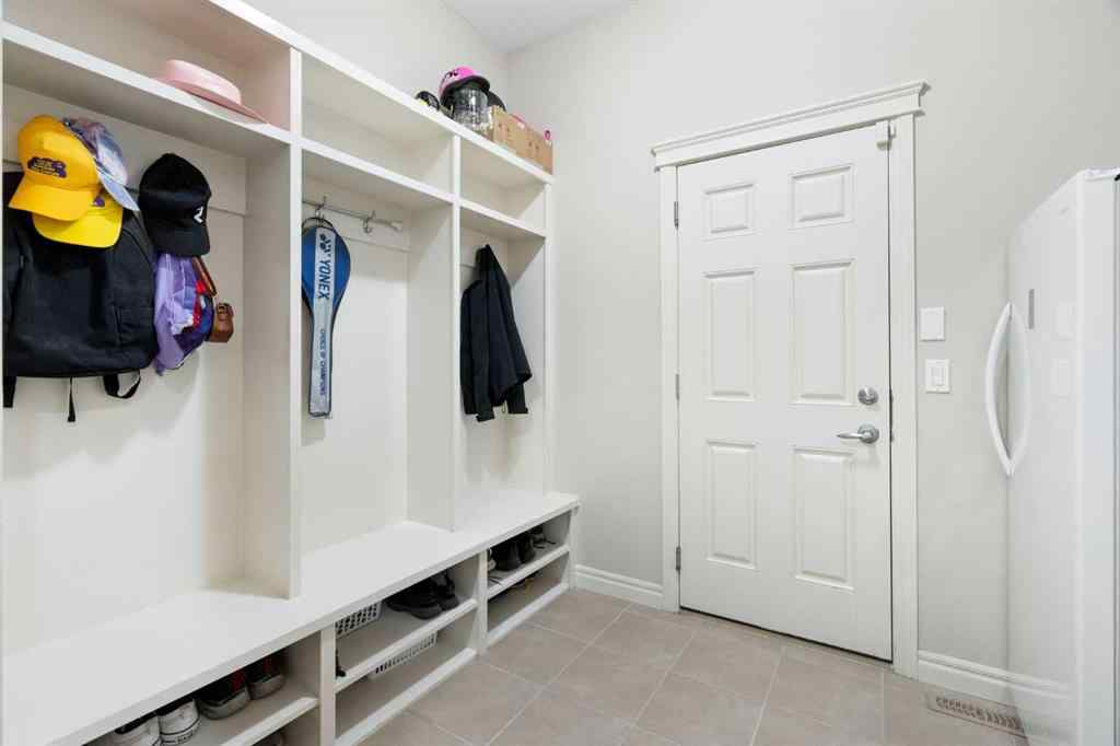 MLS® A2259056 - 22 Hillcrest Street SW in Hillcrest Airdrie, Residential