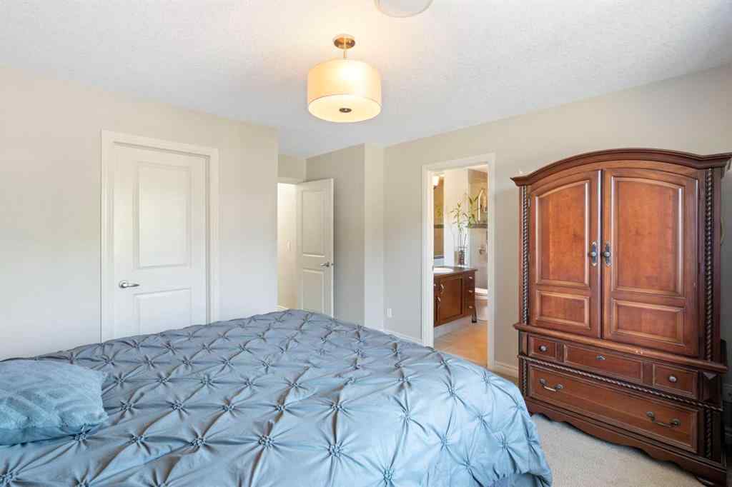MLS® A2259056 - 22 Hillcrest Street SW in Hillcrest Airdrie, Residential