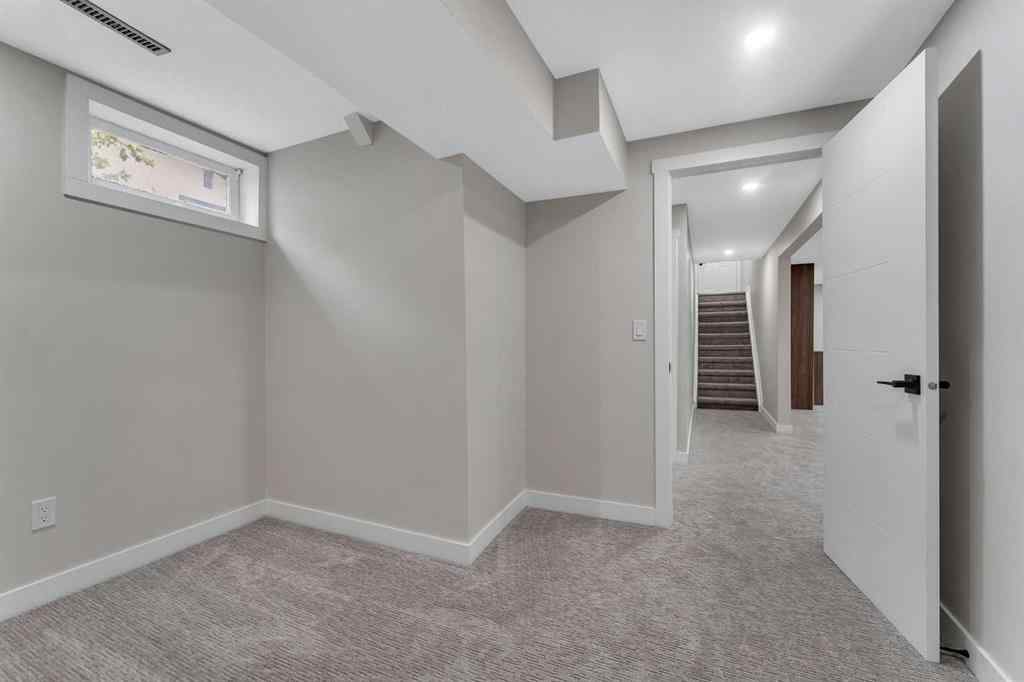 MLS® A2259057 - 1512 Robson Crescent SE in Albert Park/Radisson Heights Calgary, Residential