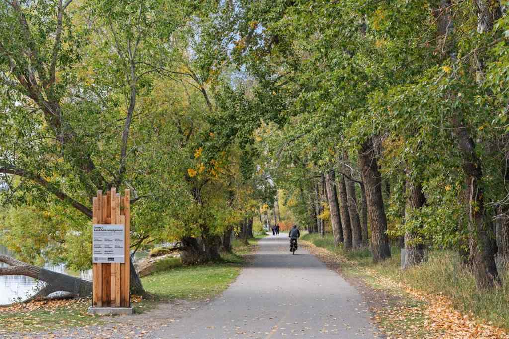 MLS® A2259058 - 24 Riverside Crescent SE in Riverbend Calgary, Residential