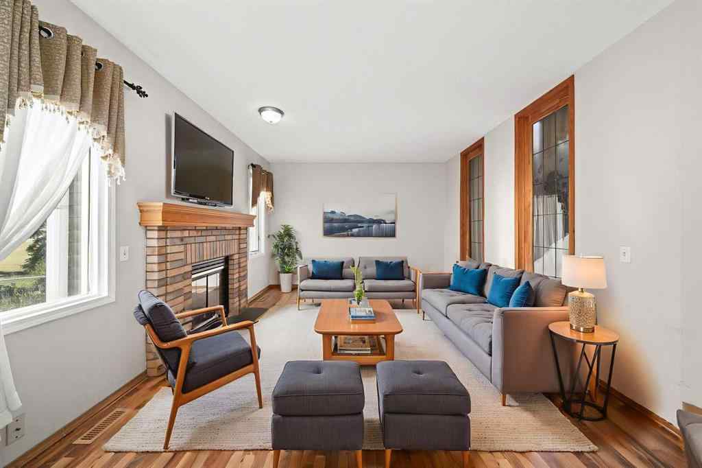 MLS® A2259058 - 24 Riverside Crescent SE in Riverbend Calgary, Residential