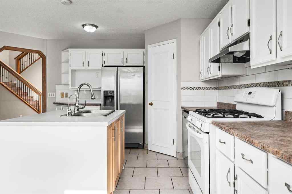 MLS® A2259058 - 24 Riverside Crescent SE in Riverbend Calgary, Residential